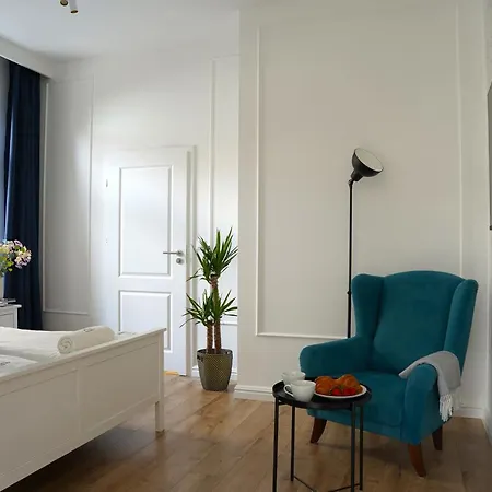 Rj Family * Сопот